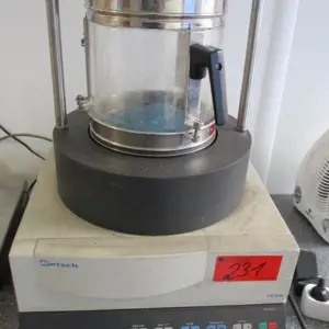 Szybka suszarka laboratoryjna Retsch TG200