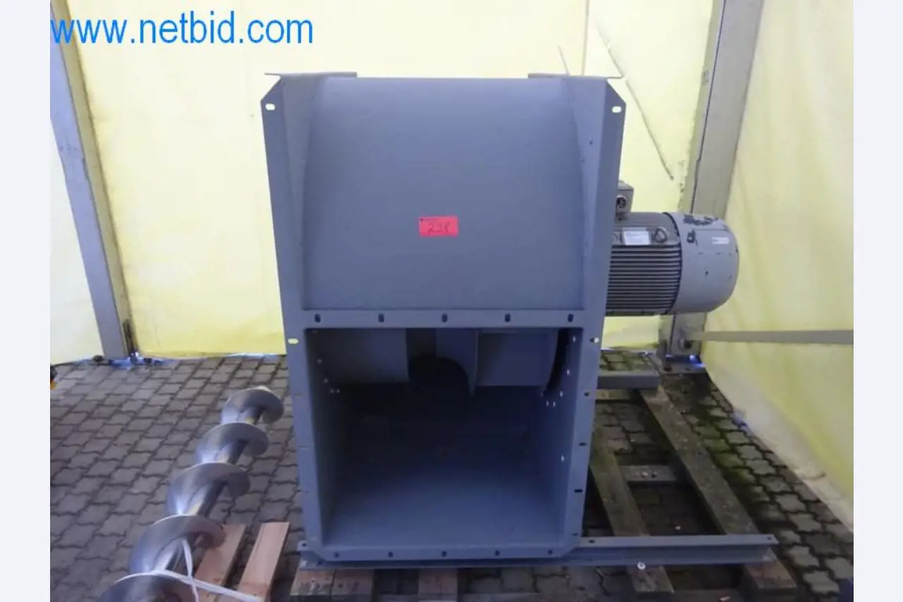 Stroji, vozni park in operativna oprema-11