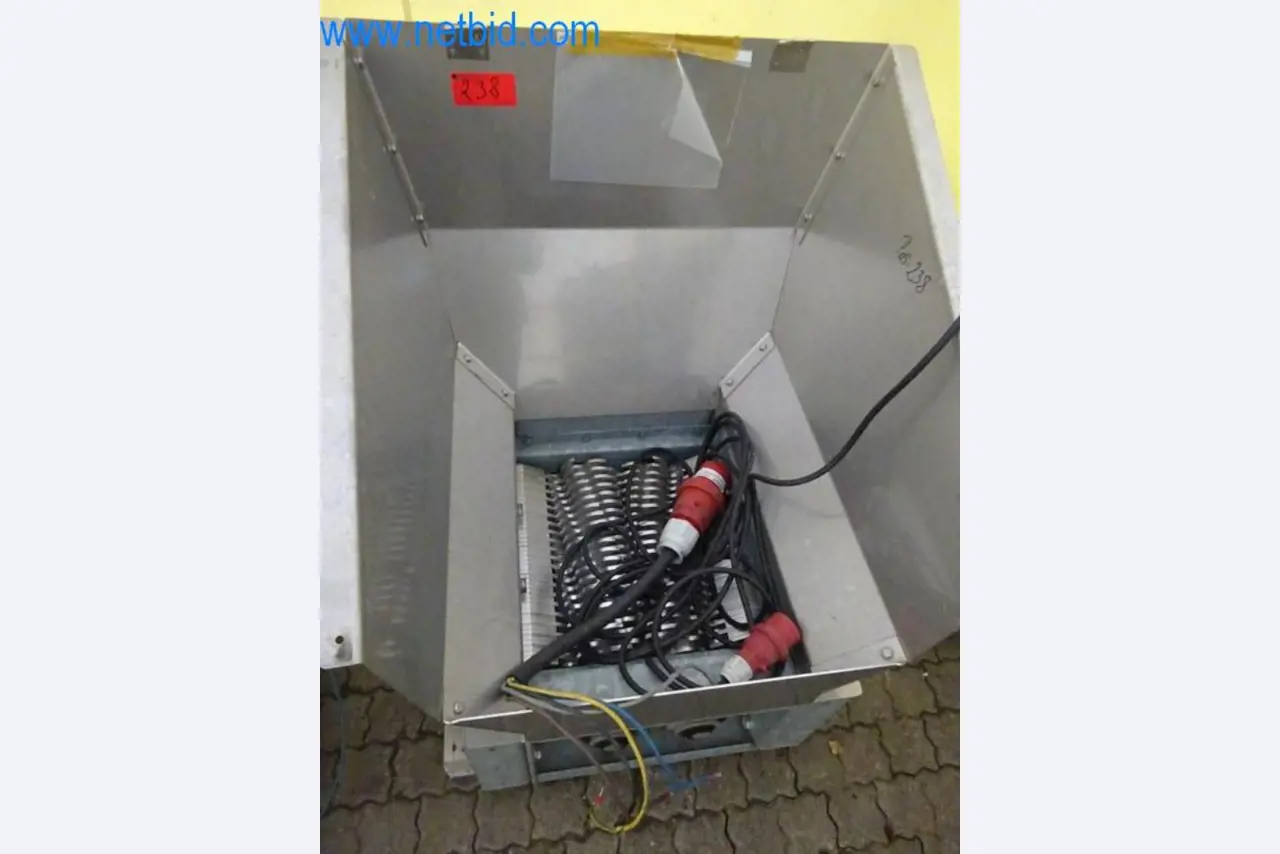 Stroji, vozni park in operativna oprema-6