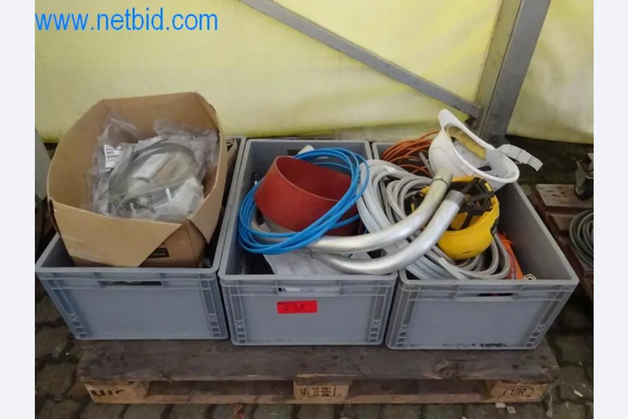 Stroji, vozni park in operativna oprema-7