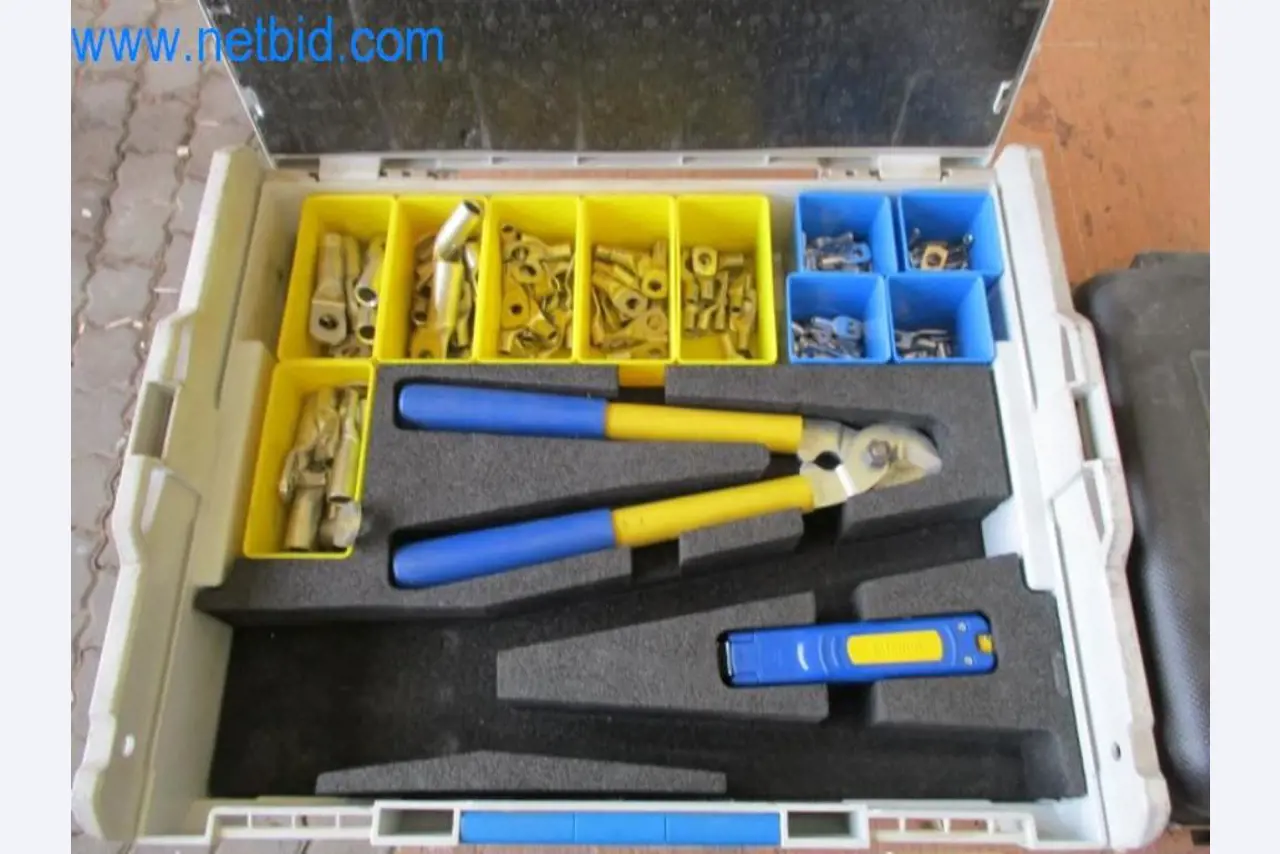 Maschinen, Fuhrpark und Betriebsausstattung-1