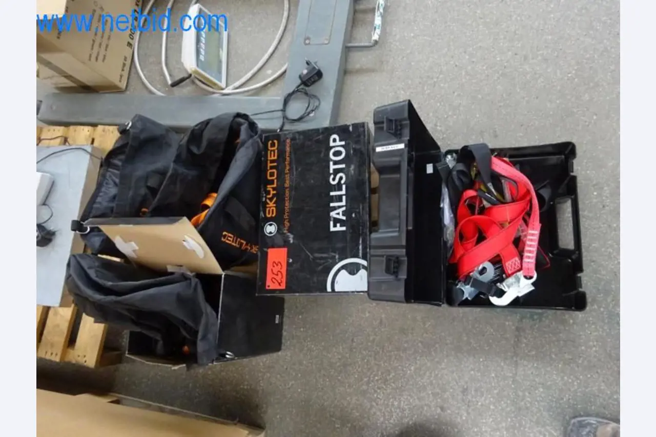 Maschinen, Fuhrpark und Betriebsausstattung-1