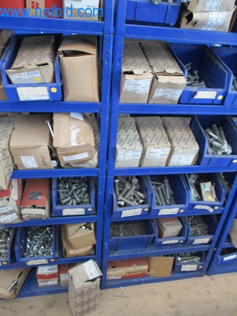 Stroje, vozový park a provozní zařízení-4