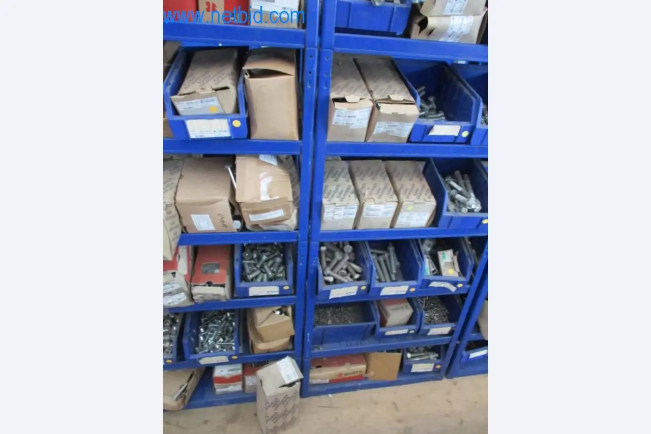 Stroje, vozový park a provozní zařízení-4