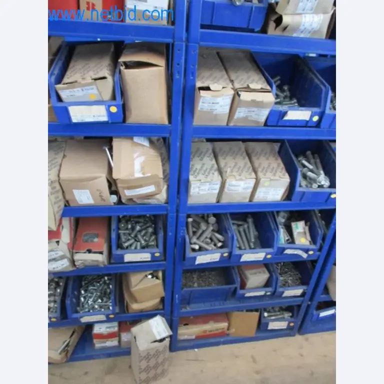 Stroje, vozový park a provozní zařízení-4