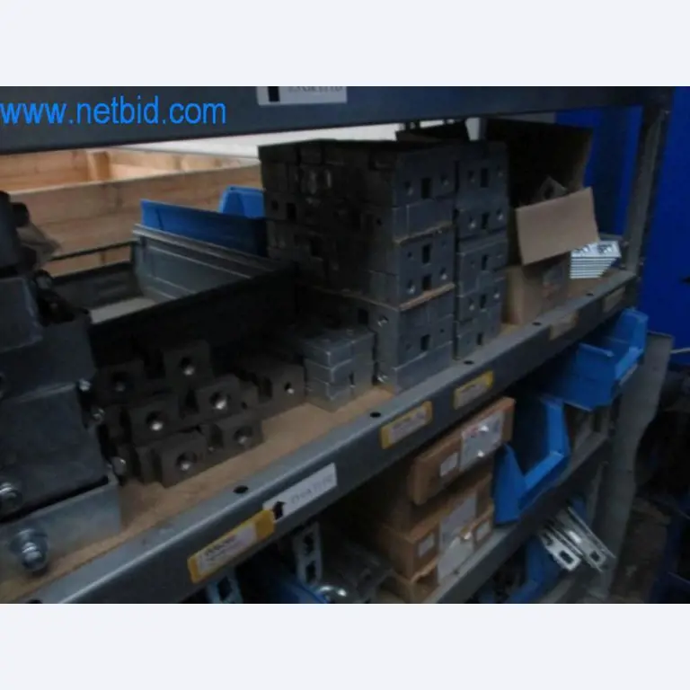 Maquinaria, parque móvil y equipos de explotación-15