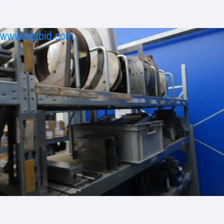 Maquinaria, parque móvil y equipos de explotación-4