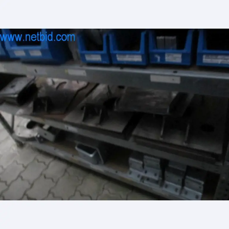 Maquinaria, parque móvil y equipos de explotación-7