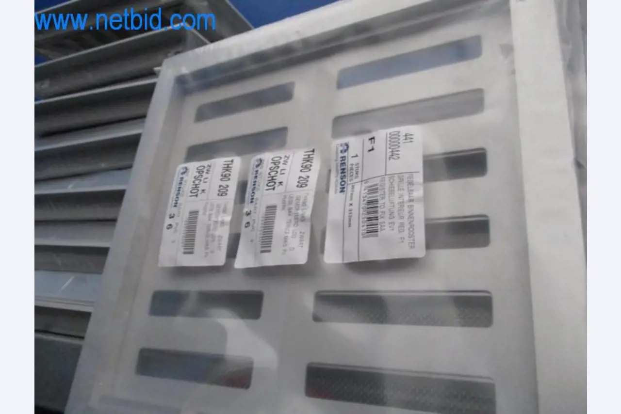 Maquinaria, parque móvil y equipos de explotación-8