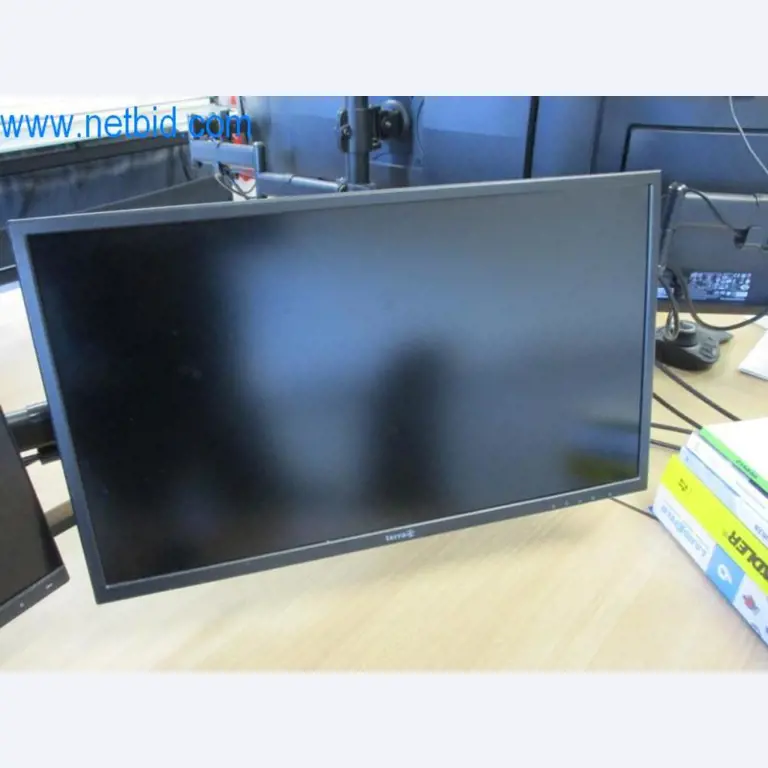 Maquinaria, parque móvil y equipos de explotación-2