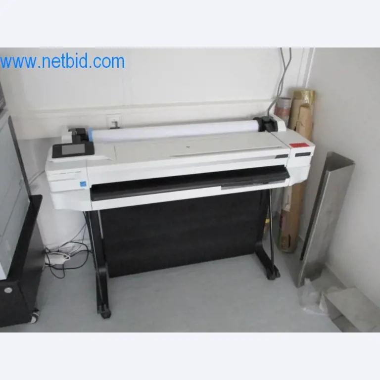 Máquinas, parque automóvel e equipamento operacional-1