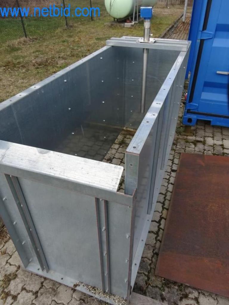 Stroje, vozový park a provozní zařízení-10