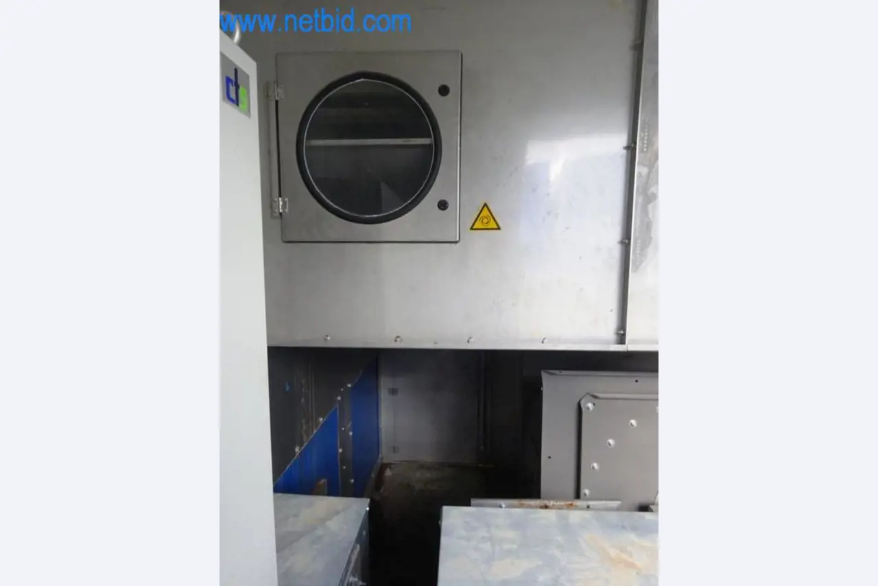 Stroje, vozový park a provozní zařízení-9