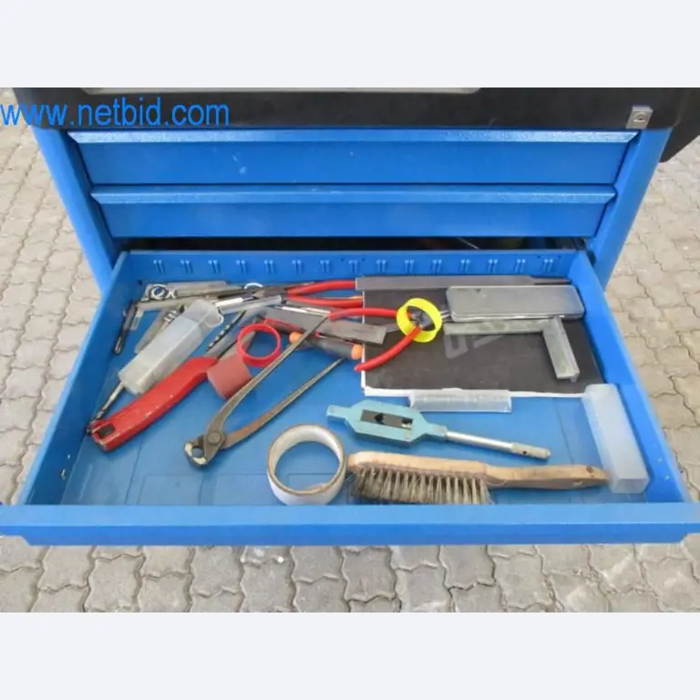 Maquinaria, parque móvil y equipos de explotación-1