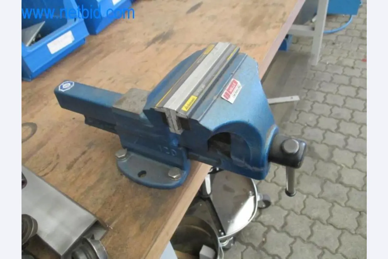 Stroje, vozový park a provozní zařízení-2