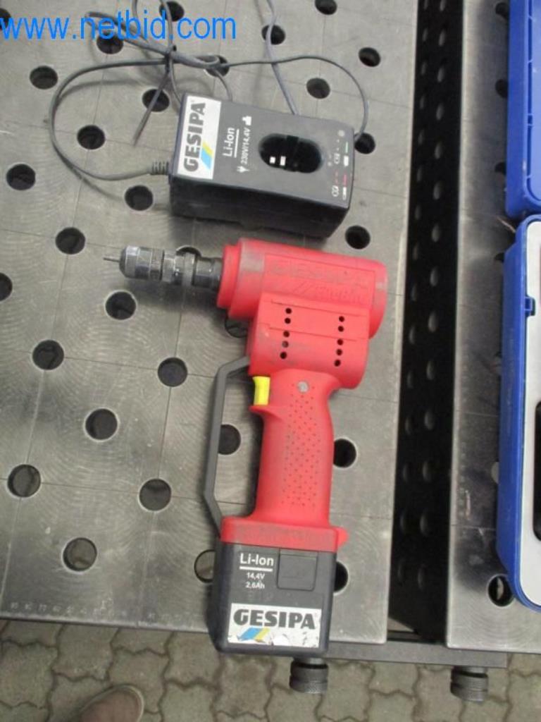 Maschinen, Fuhrpark und Betriebsausstattung-1