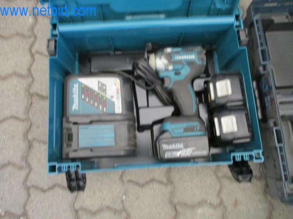 Maschinen, Fuhrpark und Betriebsausstattung-2