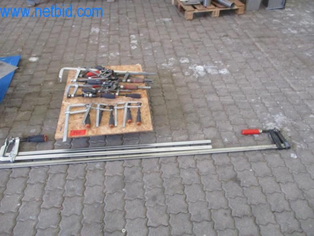 Maquinaria, parque móvil y equipos de explotación-1