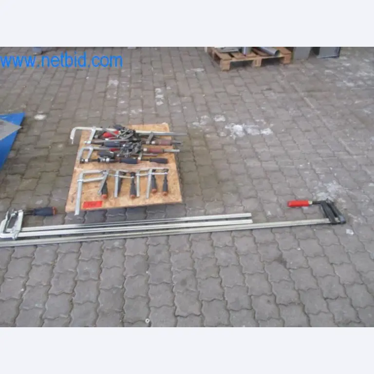 Stroje, vozový park a provozní zařízení-1