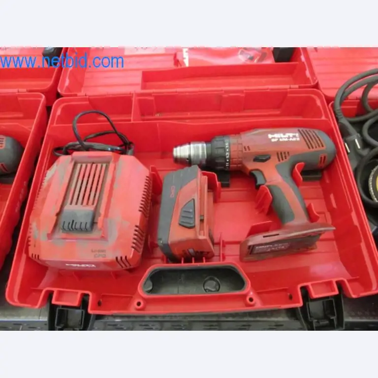 Maquinaria, parque móvil y equipos de explotación-1