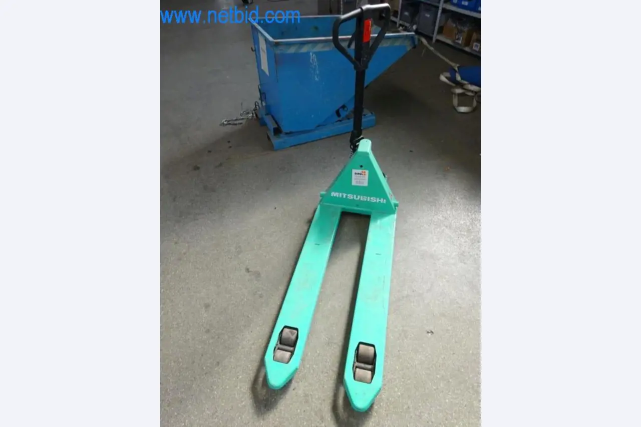 Stroje, vozový park a provozní zařízení-1