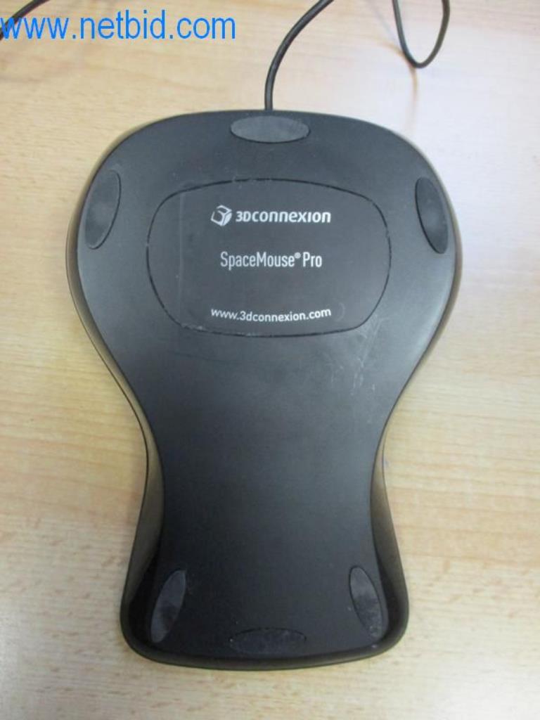 Maquinaria, parque móvil y equipos de explotación-1