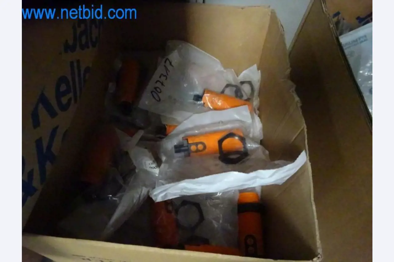 Stroji, vozni park in operativna oprema-5