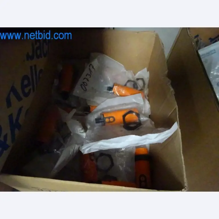 Stroji, vozni park in operativna oprema-5