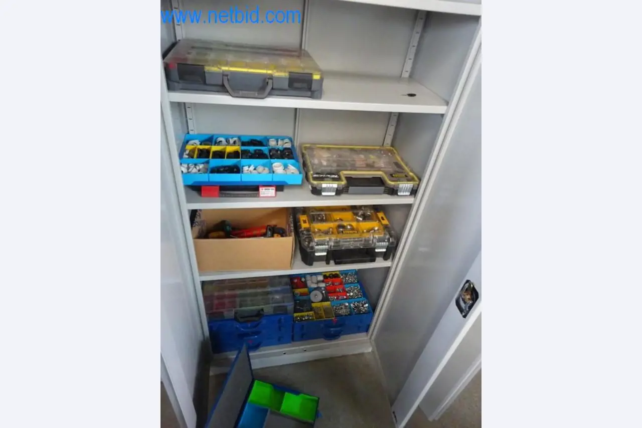 Stroje, vozový park a provozní zařízení-2