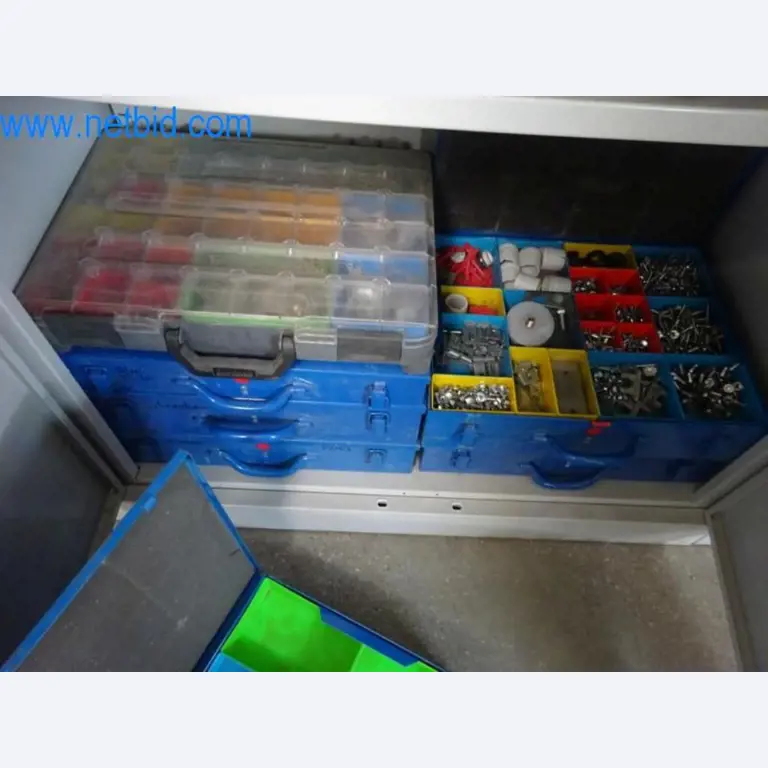 Stroje, vozový park a provozní zařízení-4