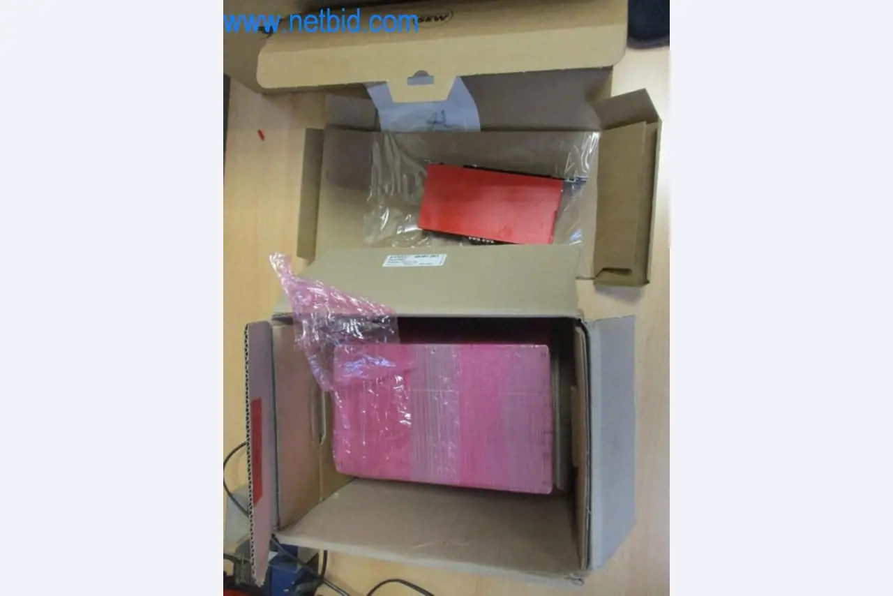 Máquinas, parque automóvel e equipamento operacional-2