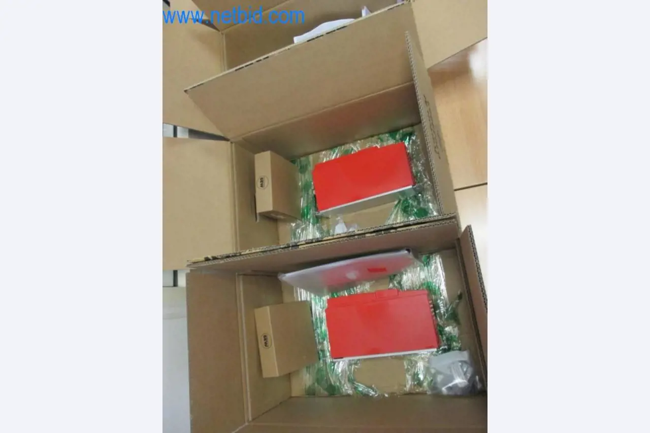 Máquinas, parque automóvel e equipamento operacional-4