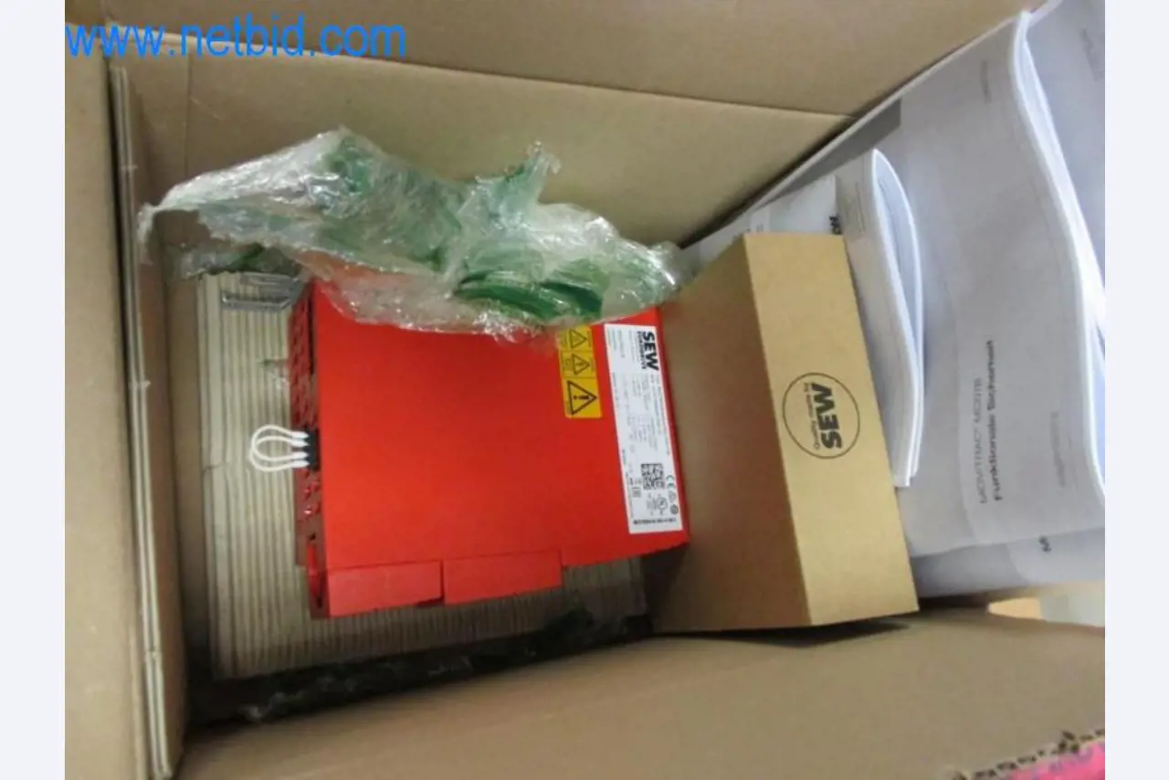 Máquinas, parque automóvel e equipamento operacional-5