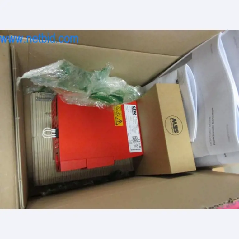 Máquinas, parque automóvel e equipamento operacional-5