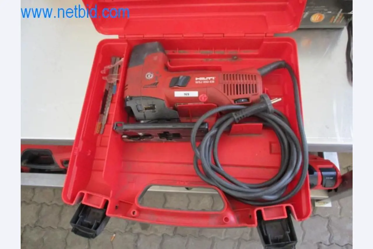 Maschinen, Fuhrpark und Betriebsausstattung-1