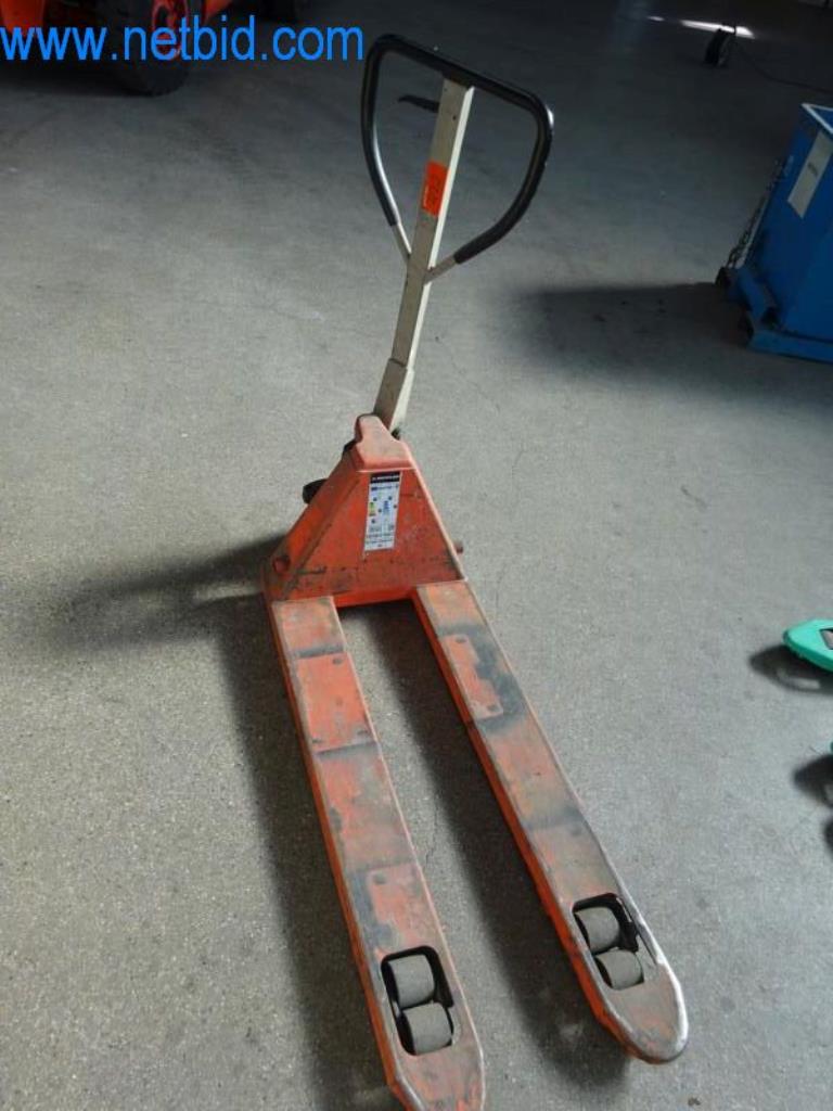 Maquinaria, parque móvil y equipos de explotación-1