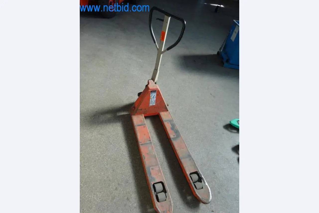 Maquinaria, parque móvil y equipos de explotación-1