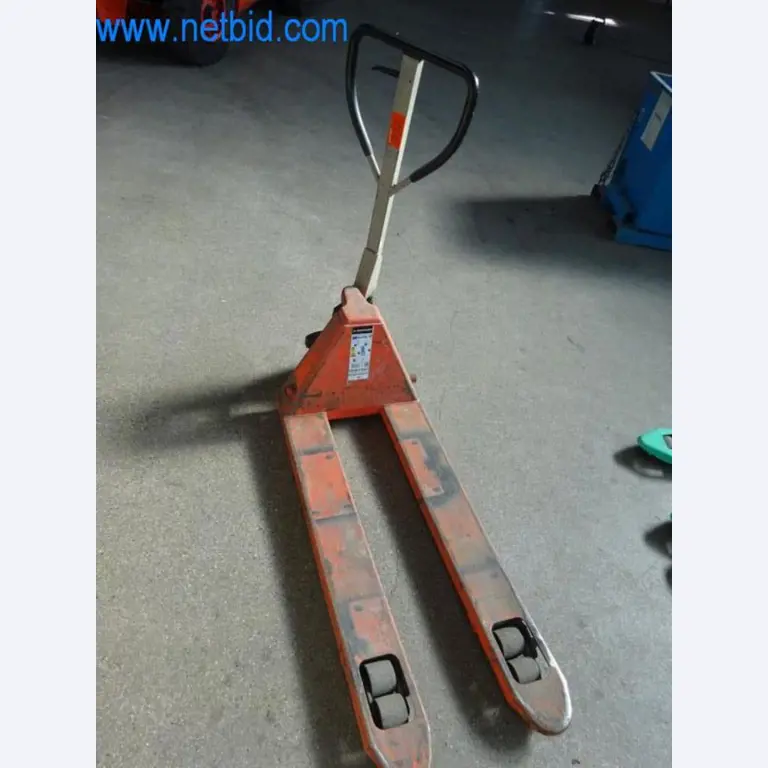 Maquinaria, parque móvil y equipos de explotación-1