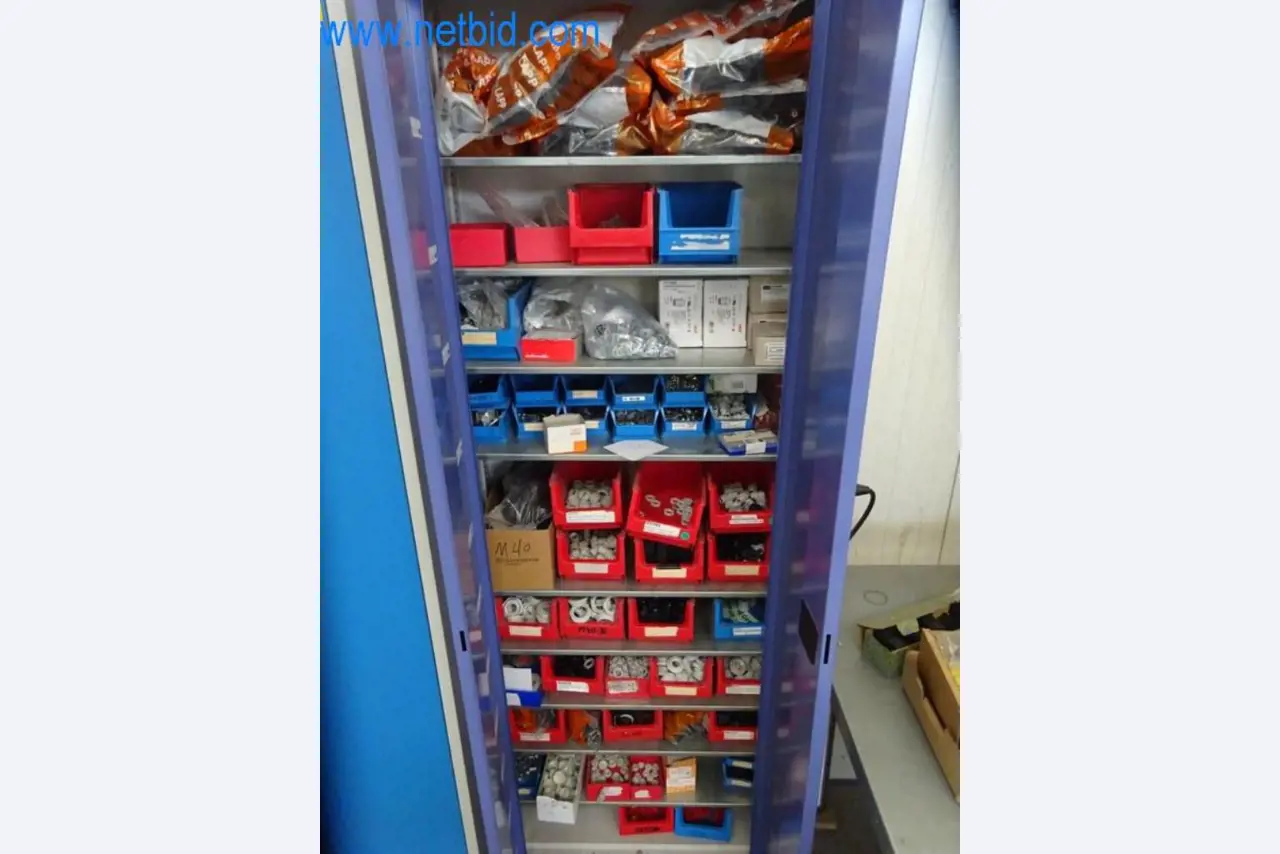 Stroje, vozový park a provozní zařízení-1