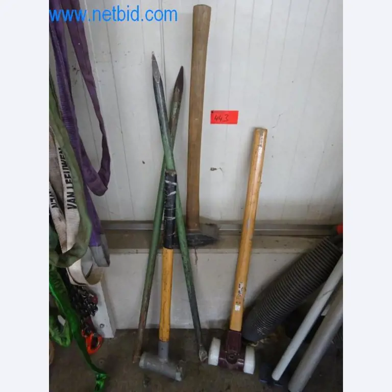 Stroje, vozový park a provozní zařízení-3