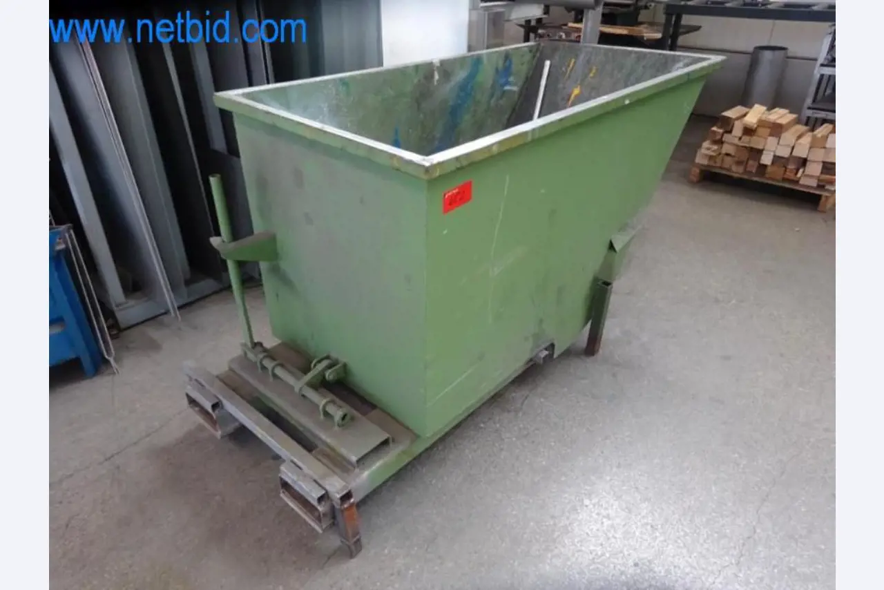 Maquinaria, parque móvil y equipos de explotación-1