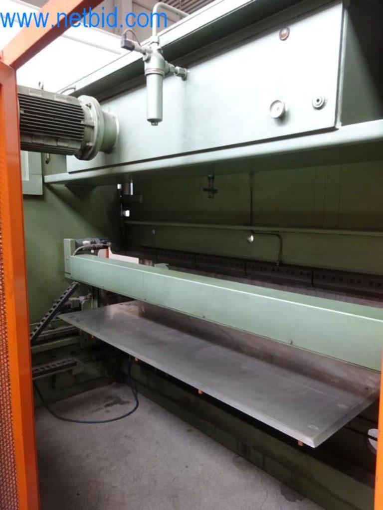 Stroje, vozový park a provozní zařízení-11