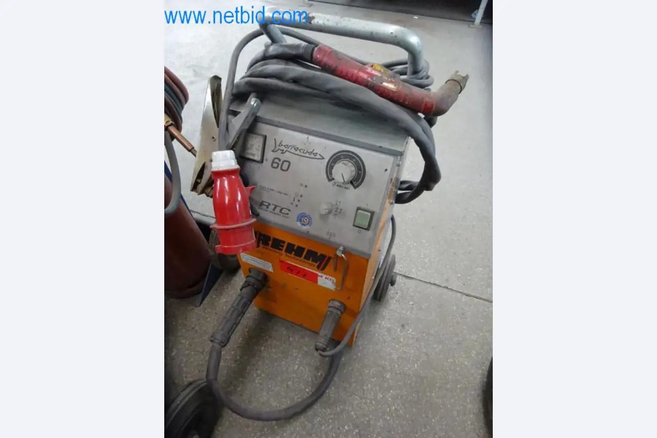 Maquinaria, parque móvil y equipos de explotación-1