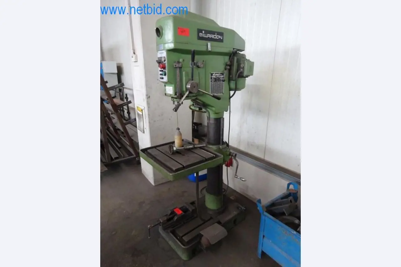 Maschinen, Fuhrpark und Betriebsausstattung-1