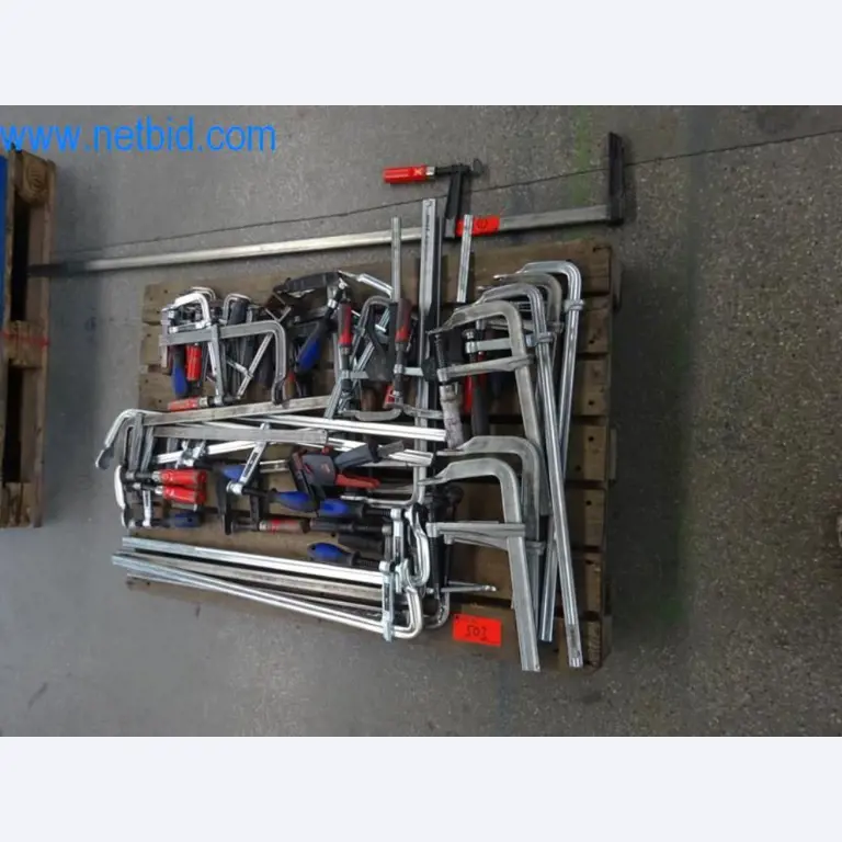 Maszyny, flota pojazdów i sprzęt operacyjny-1