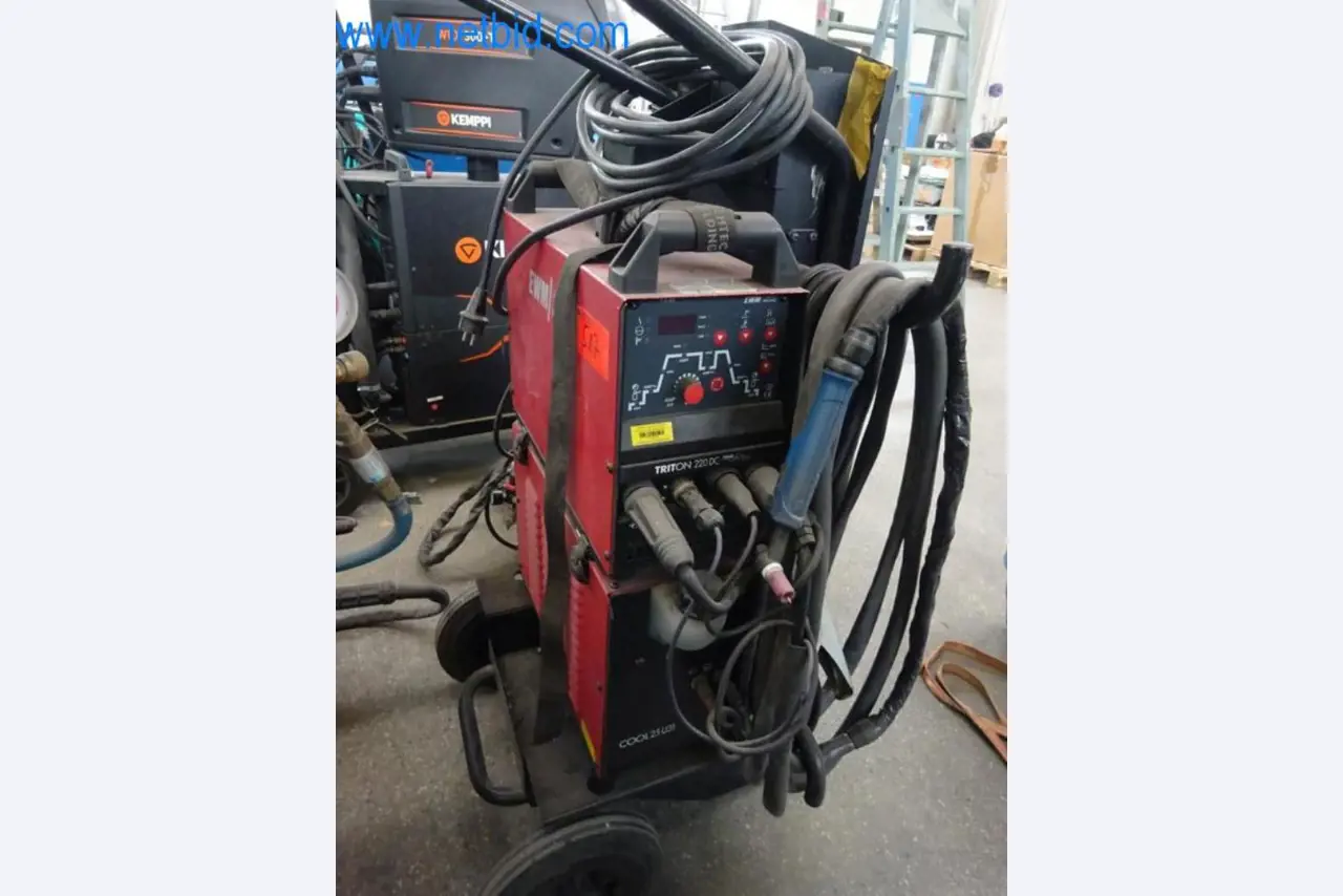 Stroje, vozový park a provozní zařízení-1