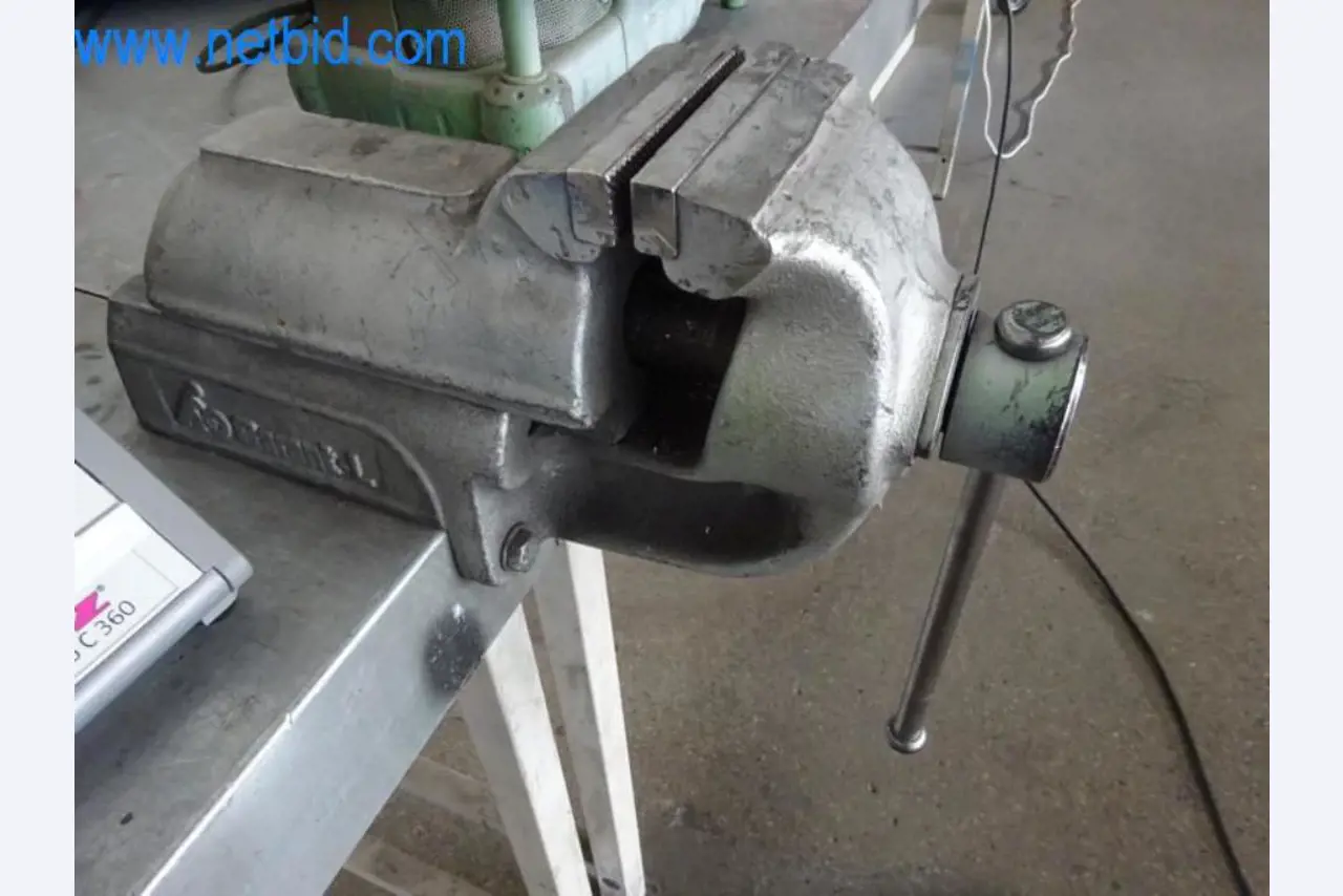 Maquinaria, parque móvil y equipos de explotación-4