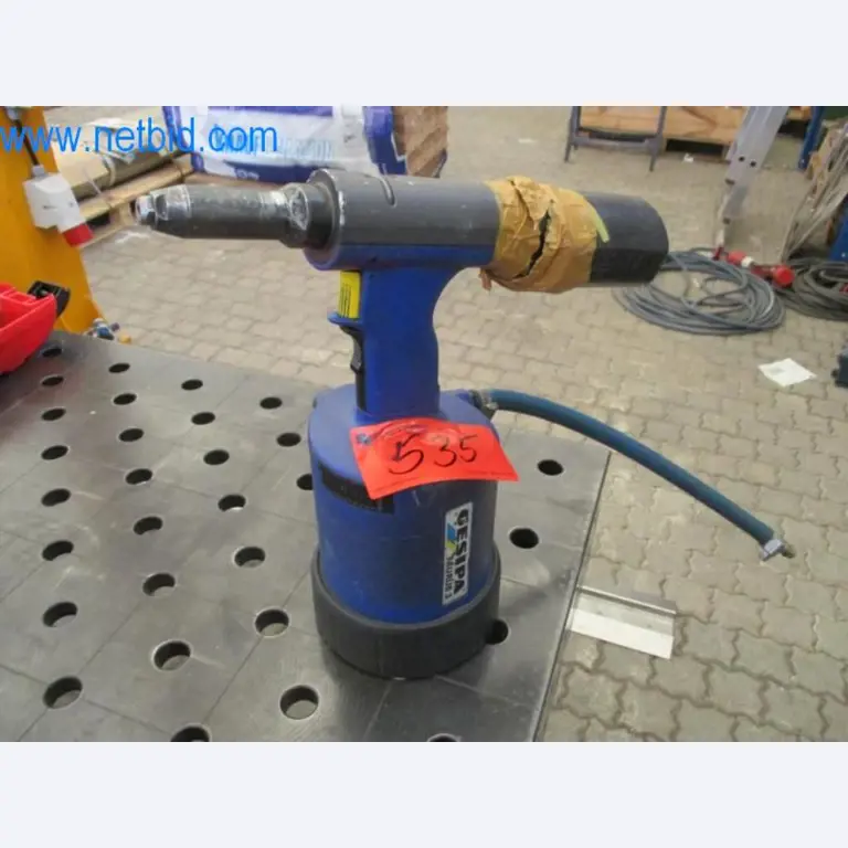 Maschinen, Fuhrpark und Betriebsausstattung-1