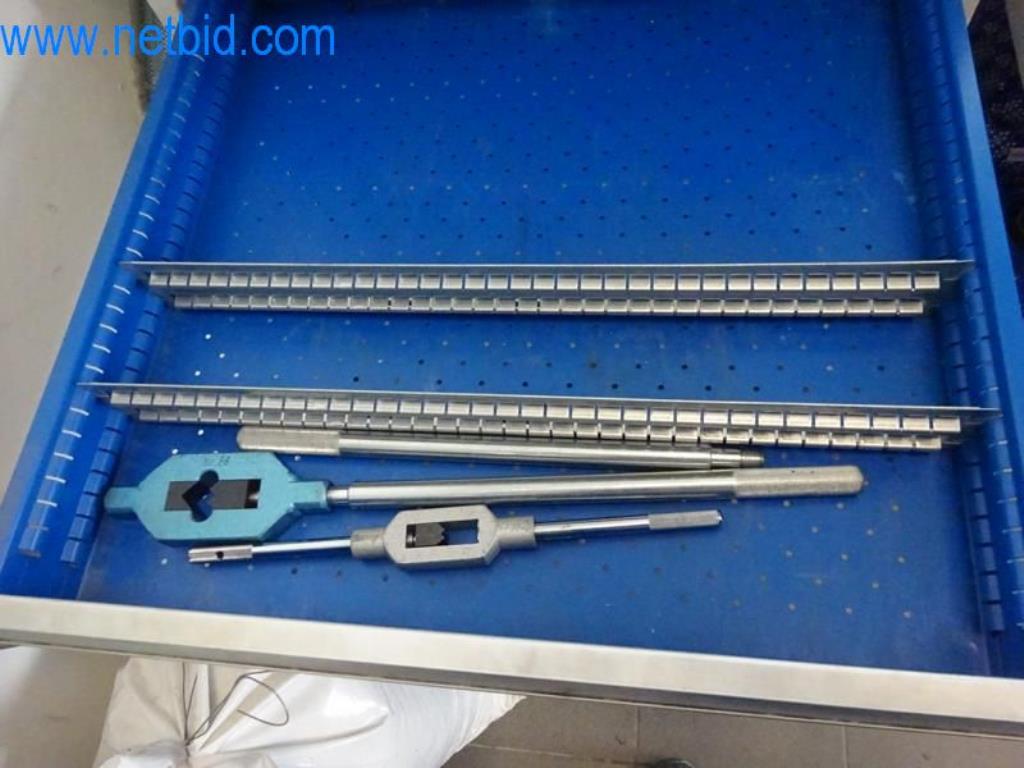 Maquinaria, parque móvil y equipos de explotación-4