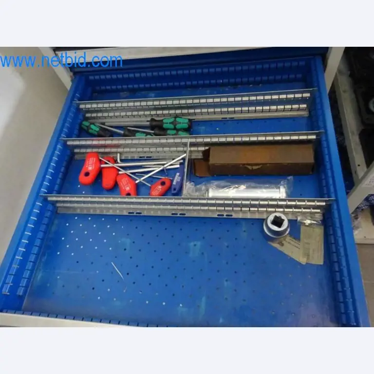 Maquinaria, parque móvil y equipos de explotación-5